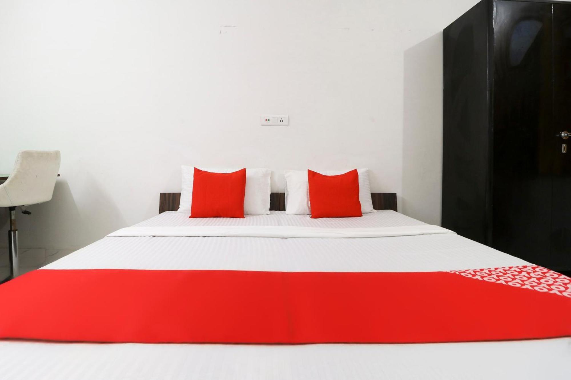 Hotel O Sky Garden Ludhiana Exterior foto